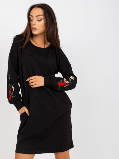 Rochie hanorac neagra cu broderie si buzunare