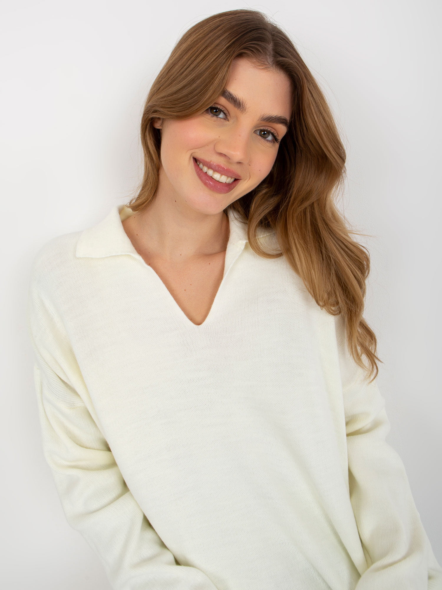 Pulover oversize cu guler ecru - imagine 2