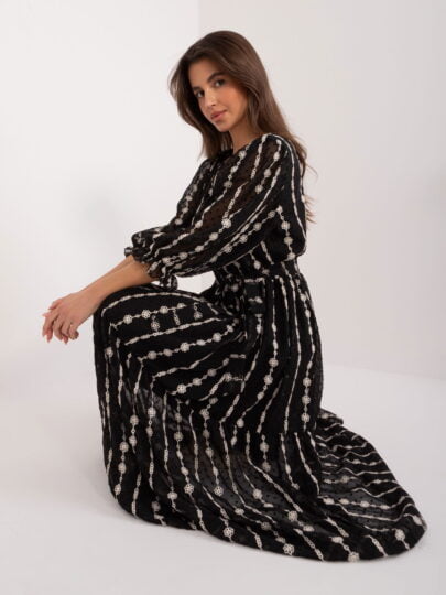 Rochie neagra si bej cu volane si maneci 3/4